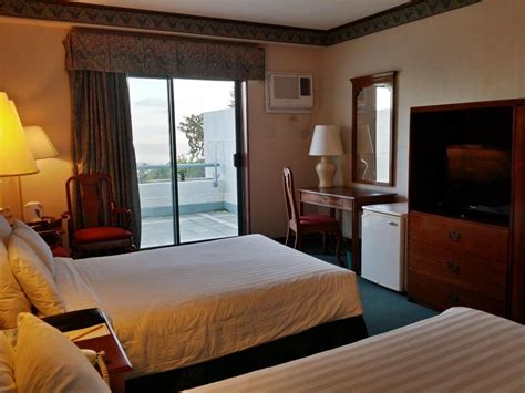 Rooms available at Days Hotel by Wyndham Tagaytay .
